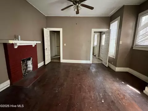 Living - 113 4th St, Augusta, GA 30901 photo 3 of 3