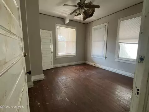 Bedroom - 113 4th St, Augusta, GA 30901 photo 2 of 2