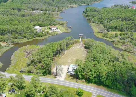 10586 Nc-304 Hwy, Mesic, NC 28515