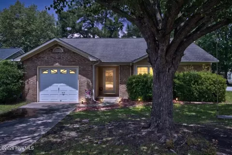 219 Esquire Ct, New Bern, NC 28562