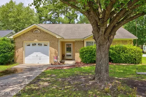 219 Esquire Ct, New Bern, NC 28562