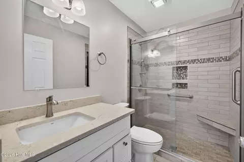 Bath - 105 Phoebee Ct, Hampstead, NC 28443 photo 5 of 5