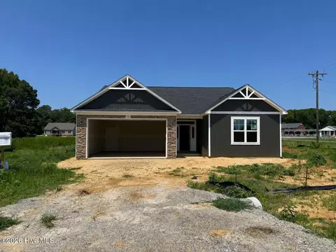 14 Kizzy Dr, Selma, NC 27576