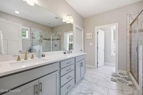 Bath - 120 Adams Cir, Pinehurst, NC 28374 photo 2 of 4