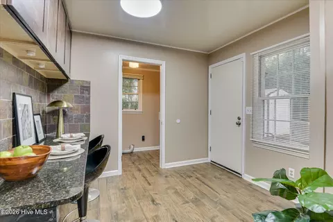 Entry Way - 531 Carr St, Augusta, GA 30904 photo 3 of 4