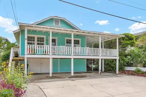 10 E Henderson St E, Wrightsville Beach, NC 28480