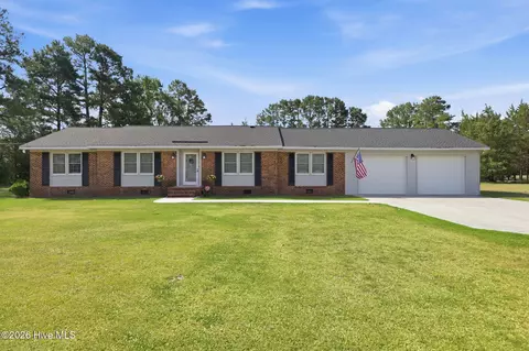 2346 Old Creek Rd, Greenville, NC 27834