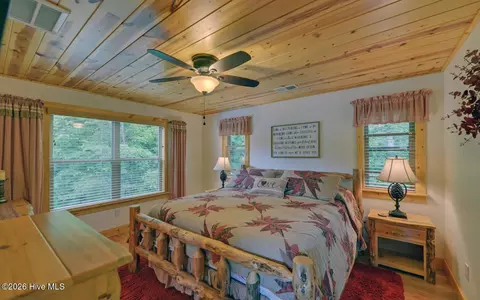 68 Strutters Trl, Murphy, NC 28906 photo 9