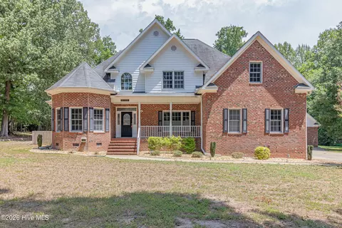 6269 Windchase Dr, Rocky Mount, NC 27803