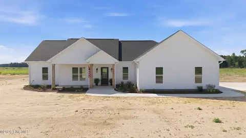 992 Whaley Rd, Kinston, NC 28501