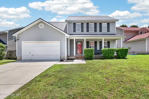 411 Eucalyptus Ln, Jacksonville, NC 28546