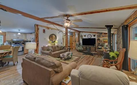Living - 120 Covington Cv, Murphy, NC 28906 photo 2 of 3