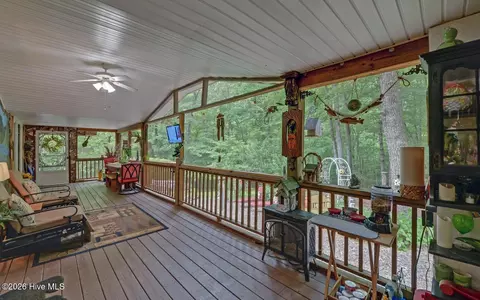 Exterior - 120 Covington Cv, Murphy, NC 28906 photo 2 of 18