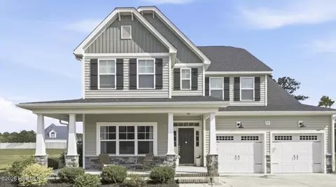 2240 Three Oaks Dr, Greenville, NC 27858