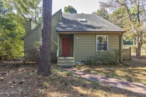 625 Hidden Valley Rd, Wilmington, NC 28409