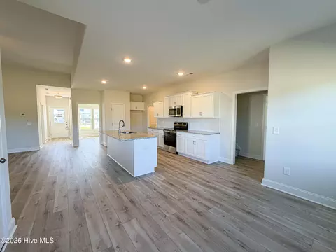 Kitchen - 816 Tupelo Tree Dr, Hubert, NC 28539 photo 2 of 4