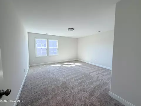 Bedroom - 816 Tupelo Tree Dr, Hubert, NC 28539 photo 5 of 10