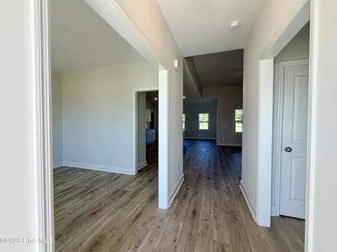 Entry Way - 816 Tupelo Tree Dr, Hubert, NC 28539 photo 1 of 3
