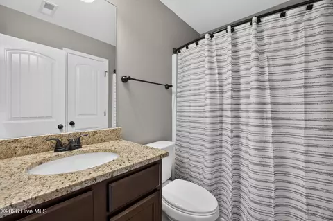 Bath - 5639 Sunbury Loop, Evans, GA 30809 photo 4 of 4