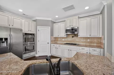 Kitchen - 5639 Sunbury Loop, Evans, GA 30809 photo 5 of 5