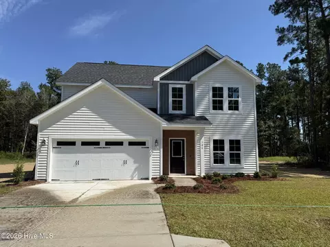 706 Homestead Acres Ln, Maysville, NC 28555