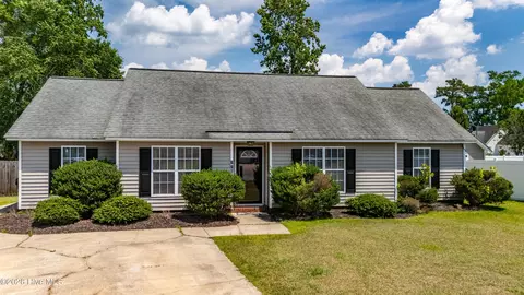 2705 Tonya Ct, Winterville, NC 28590