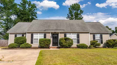 2705 Tonya Ct, Winterville, NC 28590
