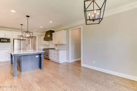 Dining - 702 Nuttall St, Evans, GA 30809 photo 3 of 4
