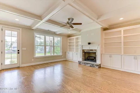 Living - 702 Nuttall St, Evans, GA 30809 photo 1 of 4