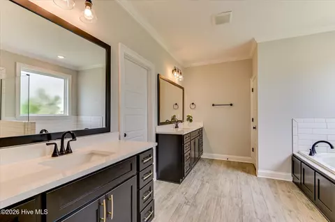 Bath - 702 Nuttall St, Evans, GA 30809 photo 1 of 11