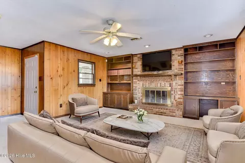 Living - 3057 Dent St, Augusta, GA 30906 photo 3 of 4