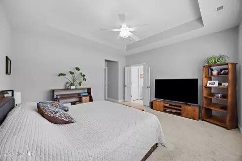 Bedroom - 274 Langston Rd, Hampstead, NC 28443 photo 4 of 7