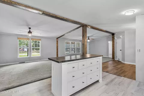 Entry Way - 180 Quails Cv, Hampstead, NC 28443 photo 1 of 1