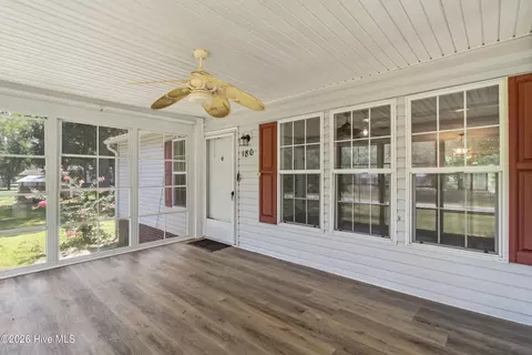 Exterior - 180 Quails Cv, Hampstead, NC 28443 photo 5 of 14