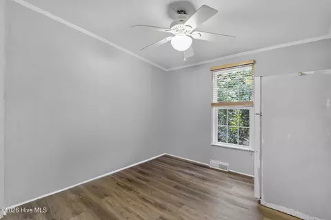 Bedroom - 180 Quails Cv, Hampstead, NC 28443 photo 1 of 4