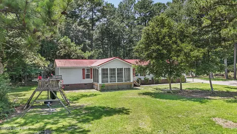 Exterior - 180 Quails Cv, Hampstead, NC 28443 photo 3 of 14