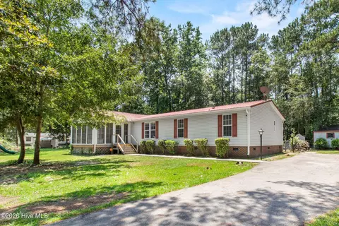180 Quails Cv, Hampstead, NC 28443