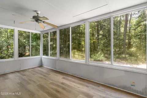 Exterior - 180 Quails Cv, Hampstead, NC 28443 photo 7 of 14