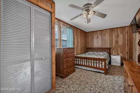 Bedroom - 100 Crews Ln, Hubert, NC 28539 photo 6 of 7