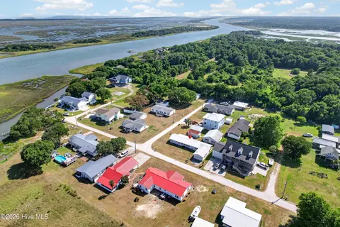 View/Area - 100 Crews Ln, Hubert, NC 28539 photo 4 of 6