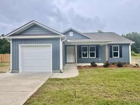 225 Montague Rd, Currie, NC 28435