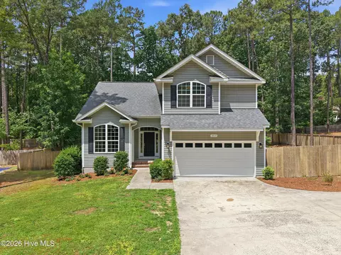 1810 E Indiana Ave, Southern Pines, NC 28387