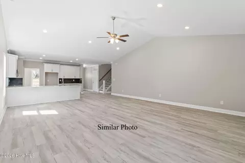 Living - 234 E Ivybridge Dr, Hubert, NC 28539 photo 2 of 3