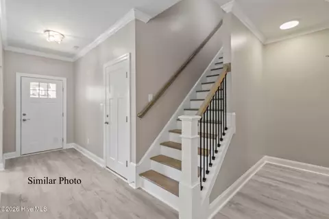 Entry Way - 234 E Ivybridge Dr, Hubert, NC 28539 photo 2 of 2