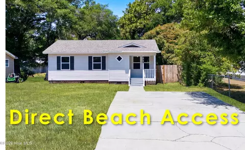 111 NE 20th St, Oak Island, NC 28465