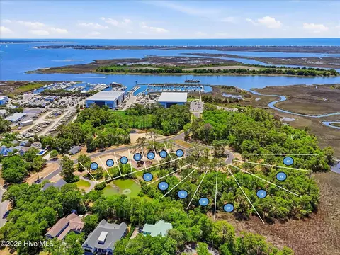 1025 Compton Ct, Southport, NC 28461