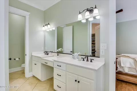 Bath - 624 Cavanaugh Way, Evans, GA 30809 photo 2 of 7