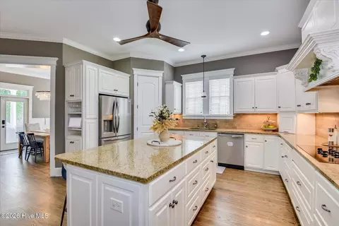 Kitchen - 624 Cavanaugh Way, Evans, GA 30809 photo 2 of 6
