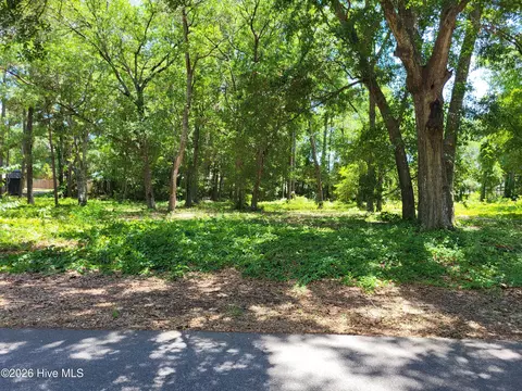 512 Great Oak Cir, Sunset Beach, NC 28468