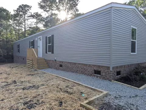 3527 Tarpon Ct SE, Bolivia, NC 28422